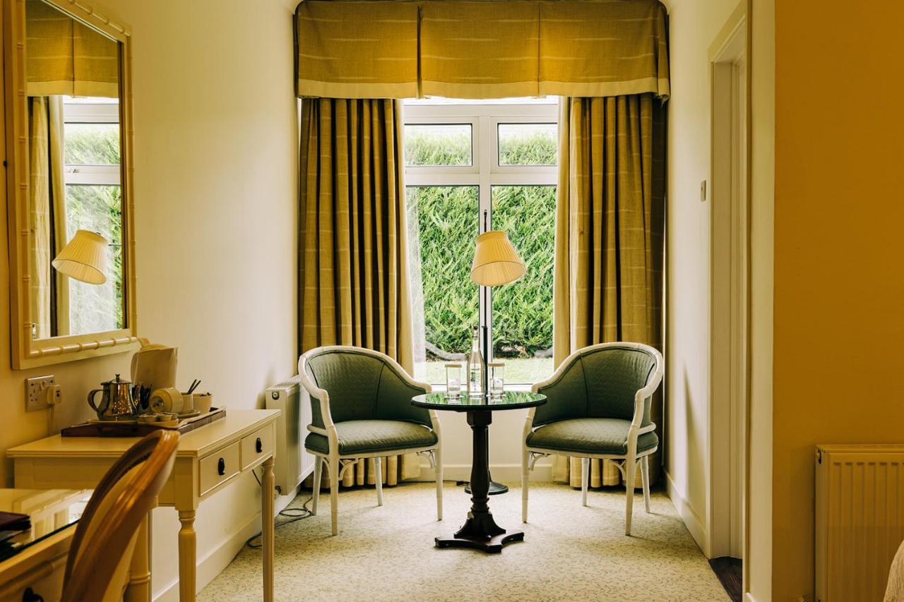 The Keadeen Hotel Newbridge  Exteriér fotografie