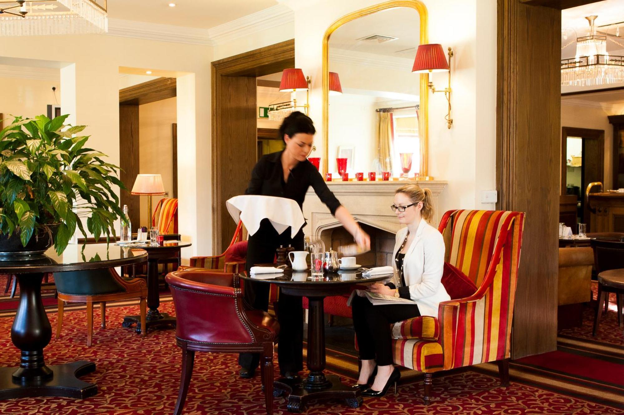 The Keadeen Hotel Newbridge  Exteriér fotografie